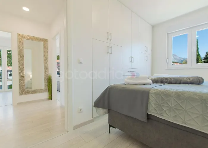 Luxury Sea View Vida Apartment Makarska